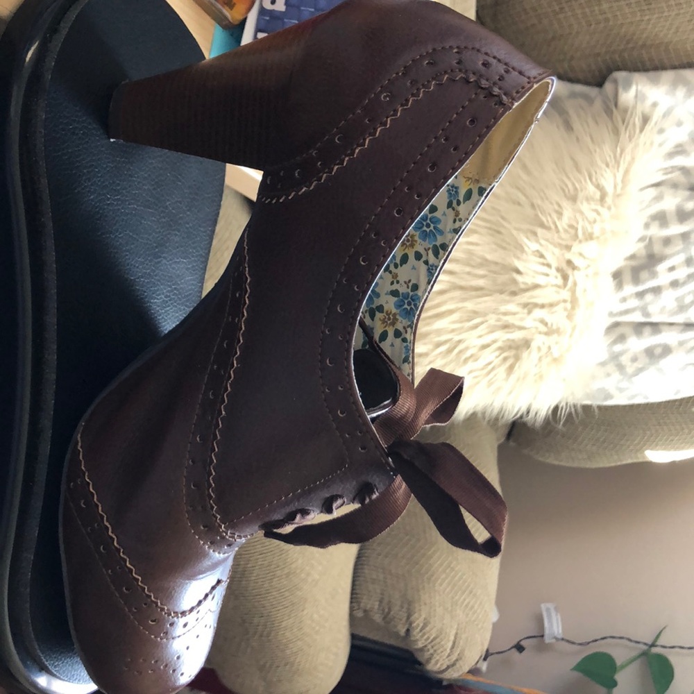 12W American Eagle - Oxford style shoes, cognac